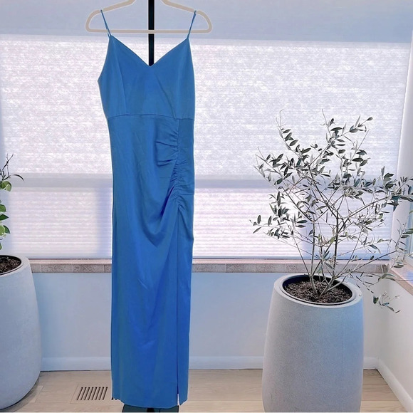 Alice + Olivia Diana V Neck High Slit Gown Cornflower Blue 6 Date Prom Formal - Picture 2 of 12